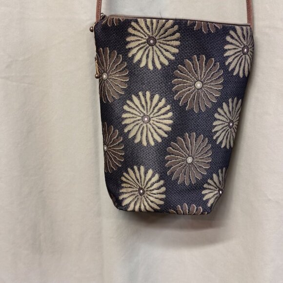 Maruca Crossbody Bag – Handmade in Boulder, CO – Rare Gold/Green Cast Floral Pat - Picture 3 of 7